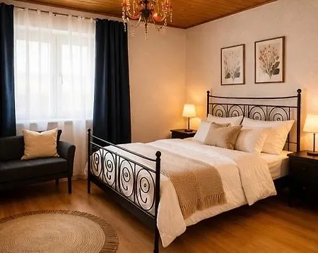 Ein Charmantes Dorfhaus In Ruhiger Lage