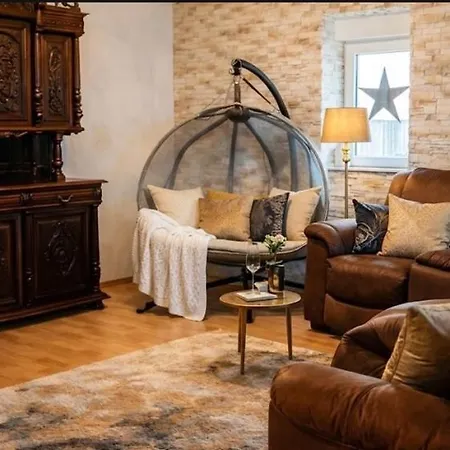 Ein Charmantes Dorfhaus In Ruhiger Lage *