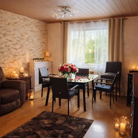 Ein Charmantes Dorfhaus In Ruhiger Lage Privatunterkunft Hefersweiler
